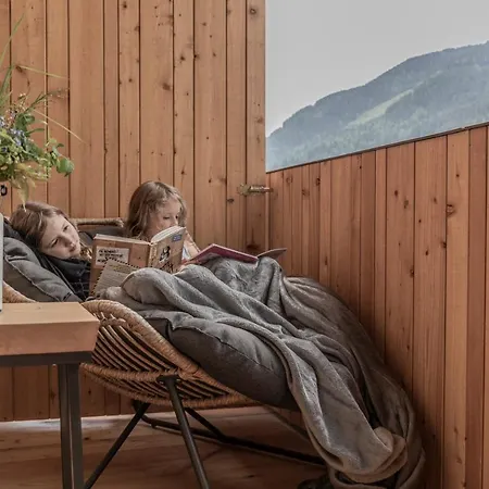 Frau Gans - Pure Mountain Apartments Saalbach-Hinterglemm Zewnętrze zdjęcie